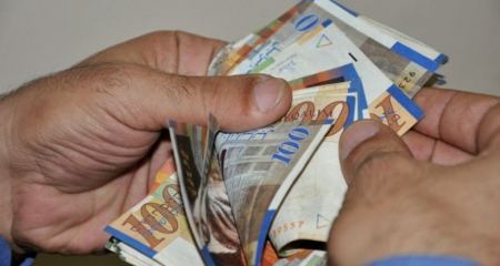 الإحصاء" انخفاض الميزان التجاري بنسبة 4% في كانون الأول الماضي